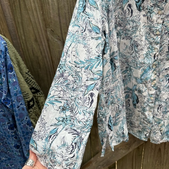 Tahari 100% Linen Plus Size Boho Floral Bird Print Button Front Tunic Blouse - Picture 3 of 8